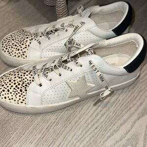 Vintage Havana Black and White Sneakers